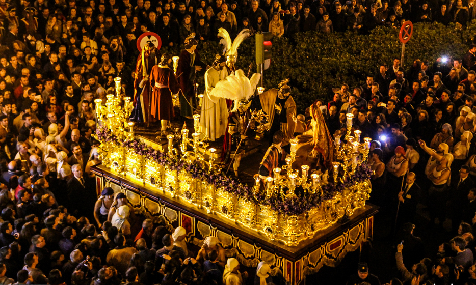 Seeing the Holy Week parades in Seville
